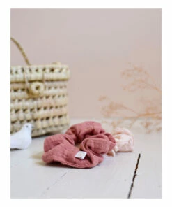 Best Pirce 🛒 Cotton Muslin Scrunchies - Set of 2 Pink Bachca Fashion Children ✨ 9 Best Pirce 🛒 Cotton Muslin Scrunchies - Set of 2 Pink Bachca Fashion Children ✨ -Outlet Kids' Fashion Store cotton muslin scrunchies set of 2 pink bachca fashion children 4