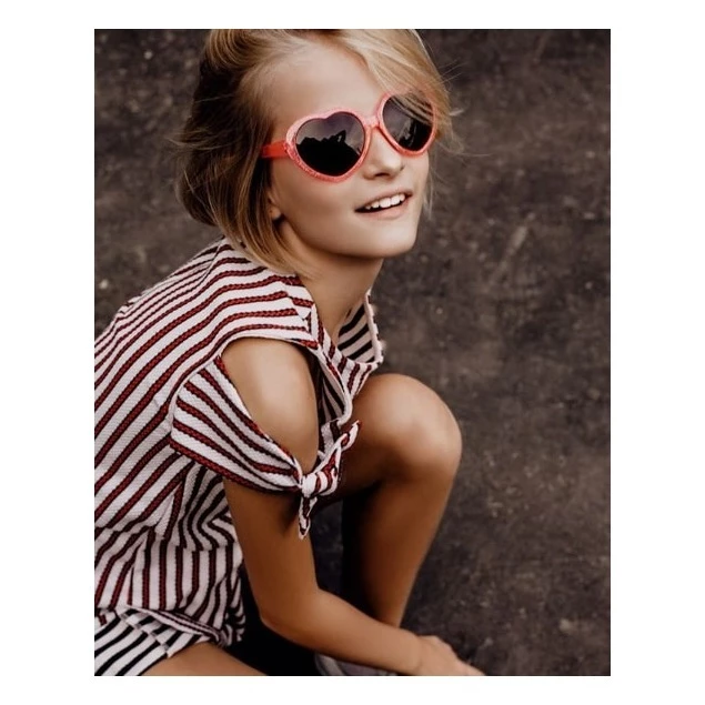 Flash Sale ๐ Sophie ๐ Sunglasses Red Milk x Soda Fashion Children ๐งจ 2 Flash Sale ๐ Sophie ๐ Sunglasses Red Milk x Soda Fashion Children ๐งจ - Image 2